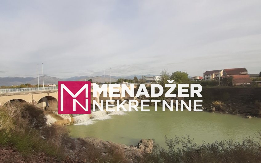 RESTORAN + DVIJE KUĆE 650m2- CIJEVNA