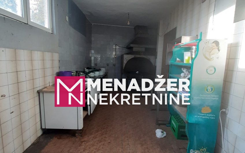 RESTORAN + DVIJE KUĆE 650m2- CIJEVNA