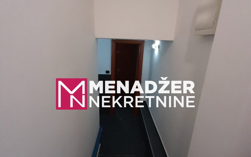 POSLOVNI PROSTOR 93m2-VEZIROV MOST