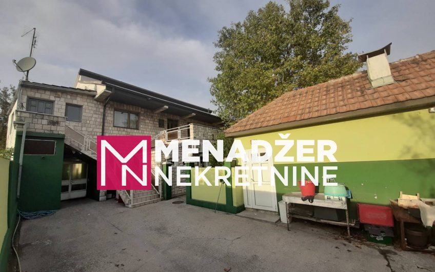 RESTORAN + DVIJE KUĆE 650m2- CIJEVNA