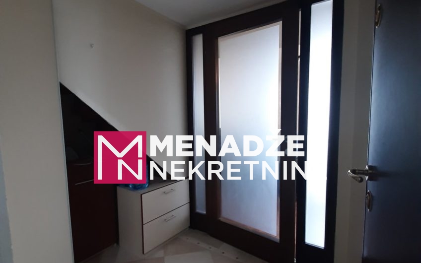 JEDNOSOBAN NAMJEŠTEN STAN 55m2-POBREŽJE