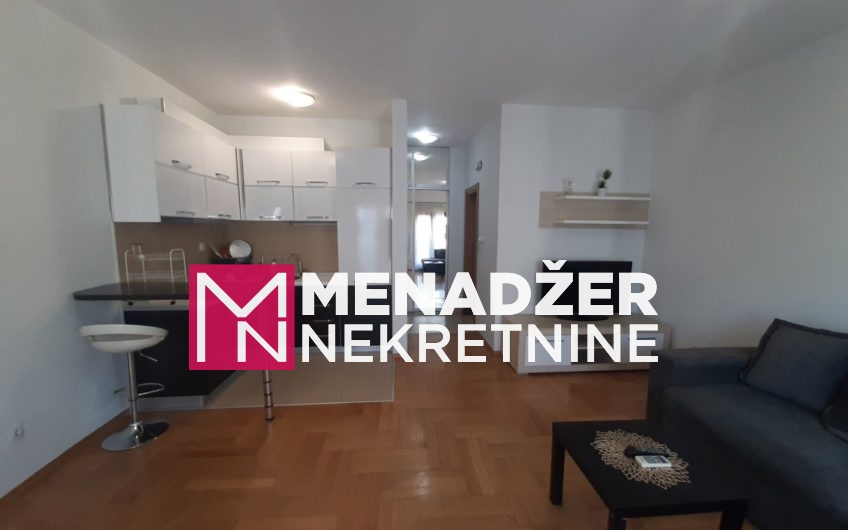 GARSONJERA NAMJEŠTENA 33m2-PREKO MORAČE