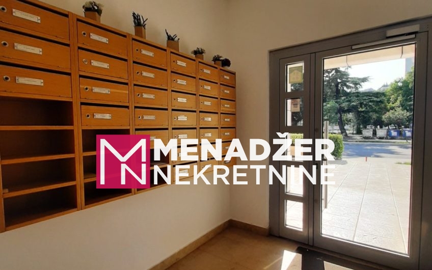 GARSONJERA NAMJEŠTENA 33m2-PREKO MORAČE