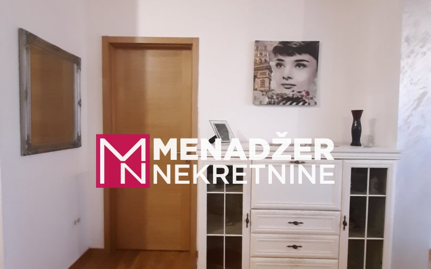 DVOSOBAN NAMJEŠTEN STAN 70m2-CITY KVART