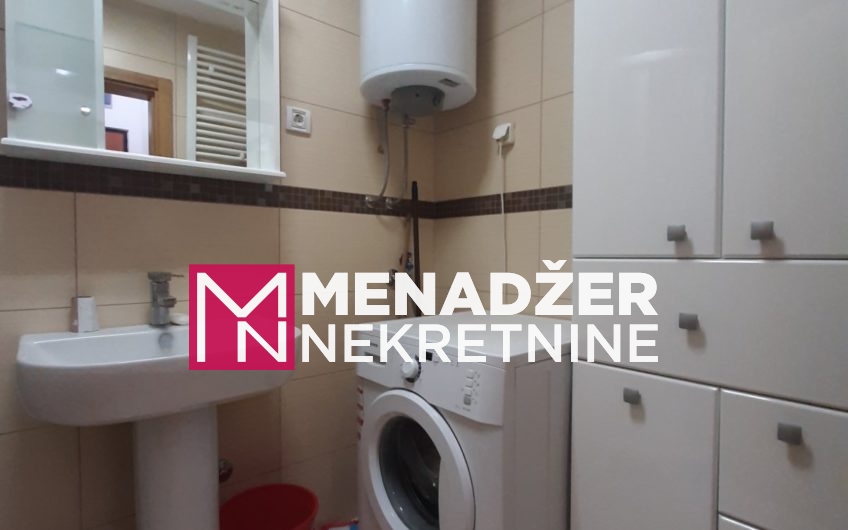 GARSONJERA NAMJEŠTENA 33m2-PREKO MORAČE