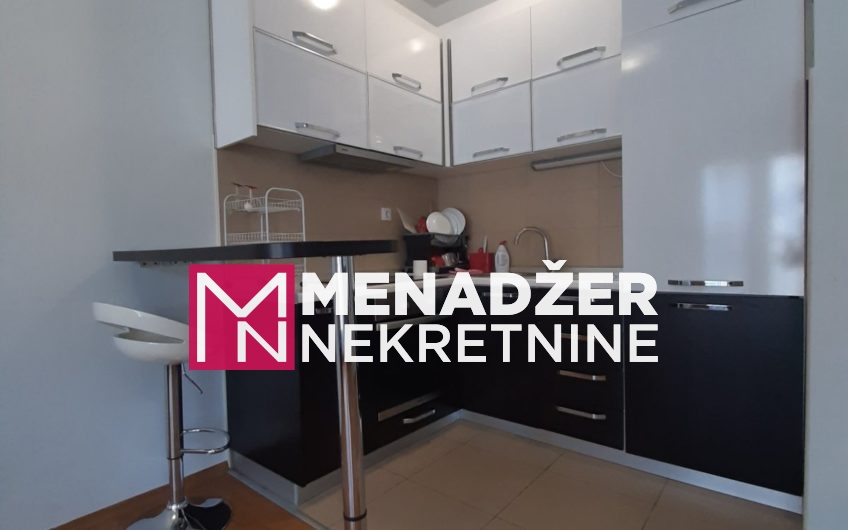 GARSONJERA NAMJEŠTENA 33m2-PREKO MORAČE