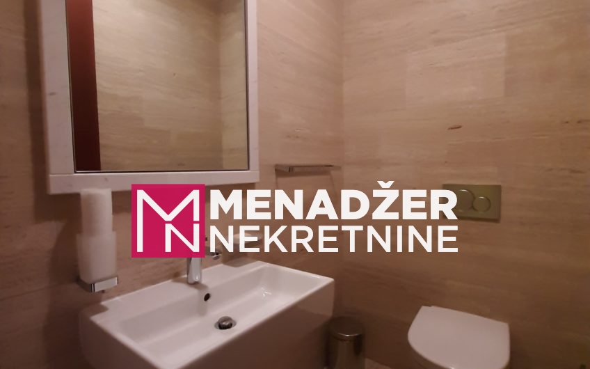 TROSOBAN LUX STAN 138m2-PREKO MORAČE