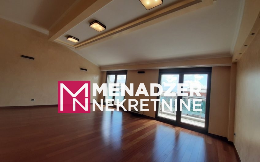 TROSOBAN LUX STAN 138m2-PREKO MORAČE