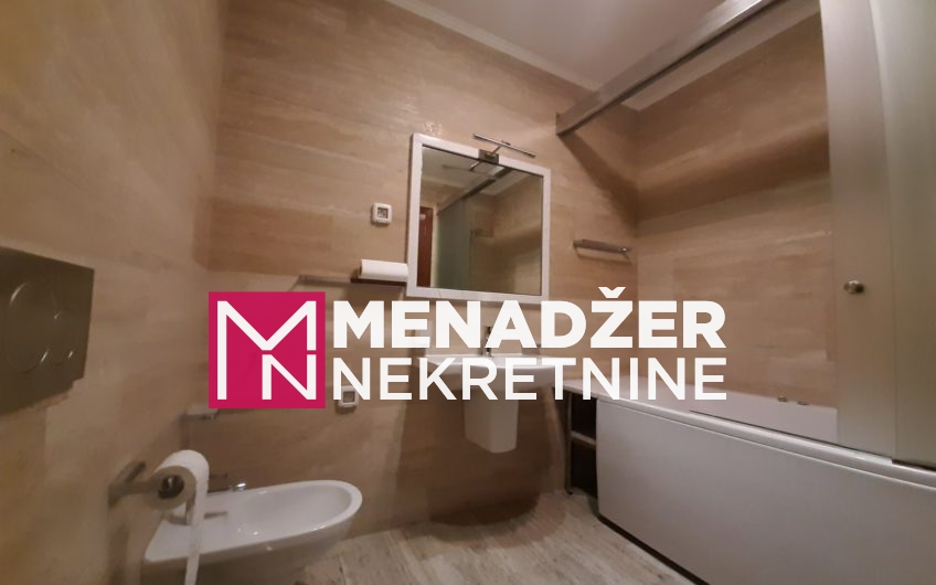 TROSOBAN LUX STAN 138m2-PREKO MORAČE