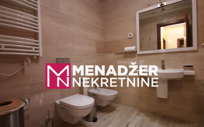TROSOBAN LUX STAN 138m2-PREKO MORAČE