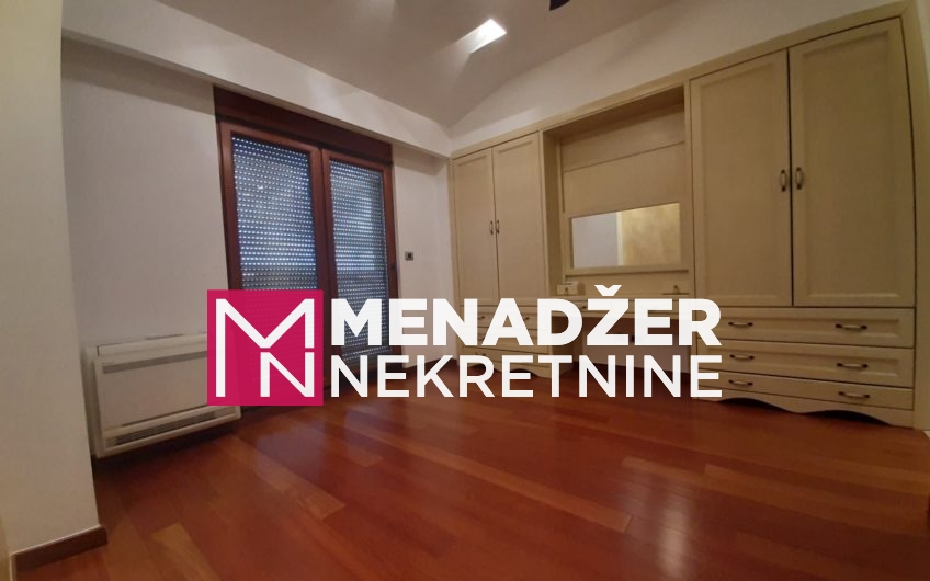 TROSOBAN LUX STAN 138m2-PREKO MORAČE