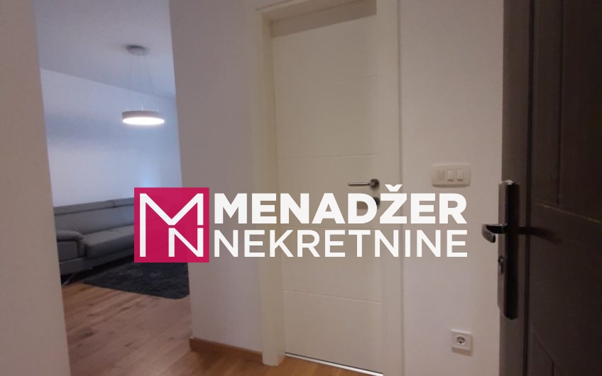 GARSONJERA LUX NAMJEŠTENA 28m2- CENTAR