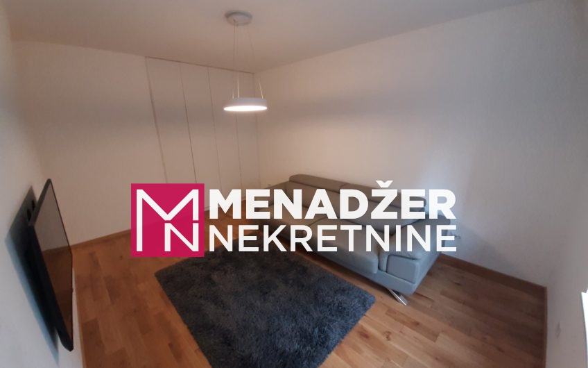 GARSONJERA LUX NAMJEŠTENA 28m2- CENTAR