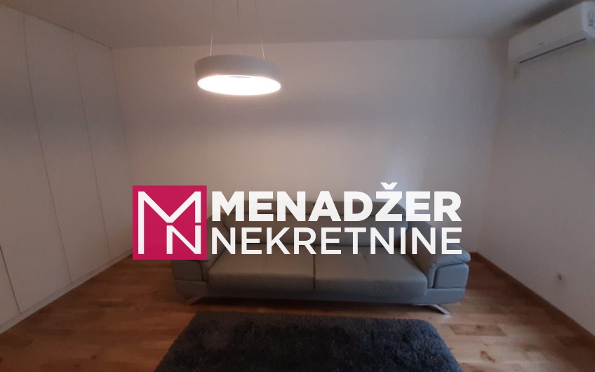 GARSONJERA LUX NAMJEŠTENA 28m2- CENTAR