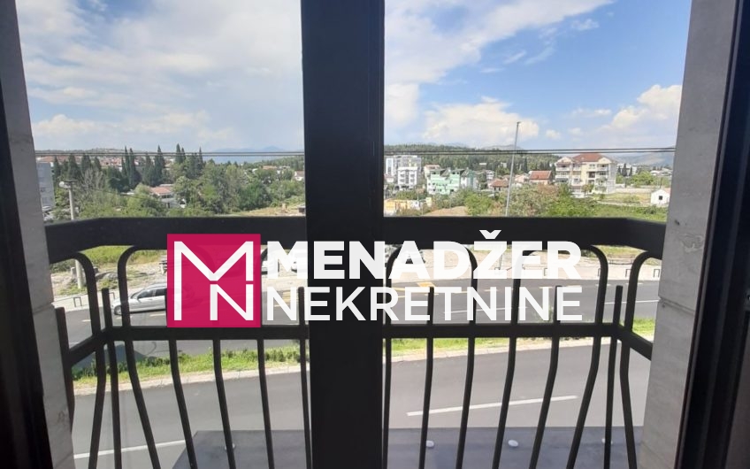 DVOSOBAN LUX NAMJEŠTEN STAN 170m2-CENTAR