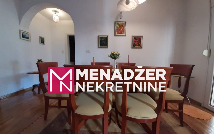 JEDNOSOBAN NAMJEŠTEN STAN 52m2-MOMIŠIĆI