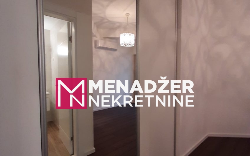 TROSOBAN PRAZAN STAN 80m2-PREKO MORAČE (zgrada Vezir)