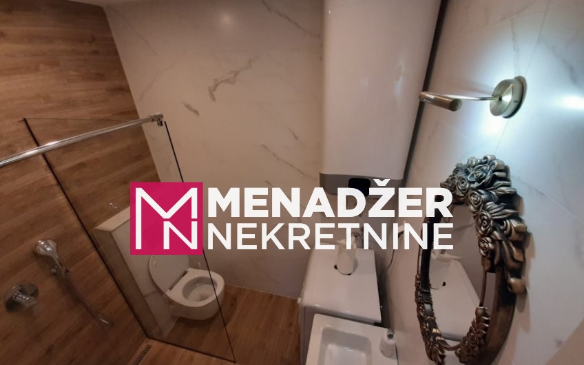 TROSOBAN PRAZAN STAN 80m2-PREKO MORAČE (zgrada Vezir)