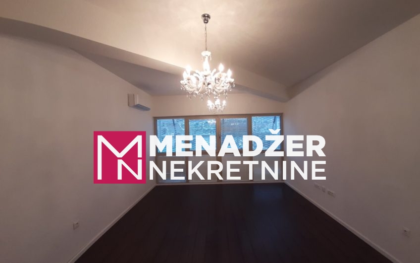 TROSOBAN PRAZAN STAN 80m2-PREKO MORAČE (zgrada Vezir)