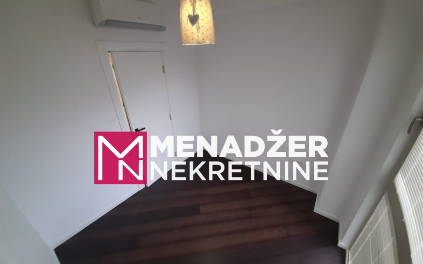 TROSOBAN PRAZAN STAN 80m2-PREKO MORAČE (zgrada Vezir)