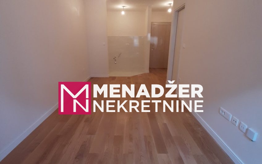 JEDNOSOBAN PRAZAN STAN 43m2-CENTRAL POINT
