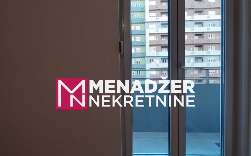 JEDNOSOBAN PRAZAN STAN 43m2-CENTRAL POINT