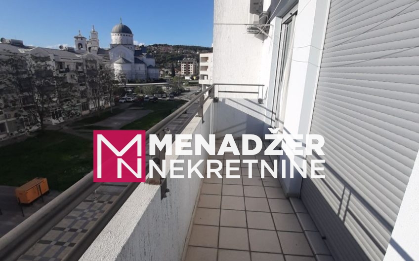TROSOBAN NAMJEŠTEN STAN 105m2-PREKO MORAČE