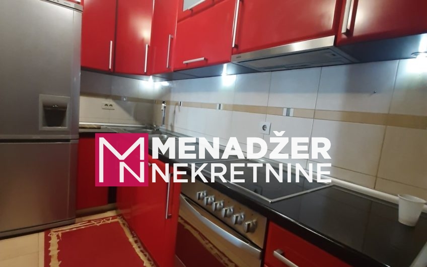 TROSOBAN NAMJEŠTEN STAN 105m2-PREKO MORAČE