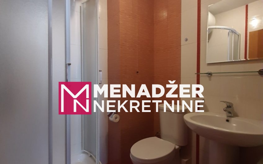 TROSOBAN NAMJEŠTEN STAN 105m2-PREKO MORAČE