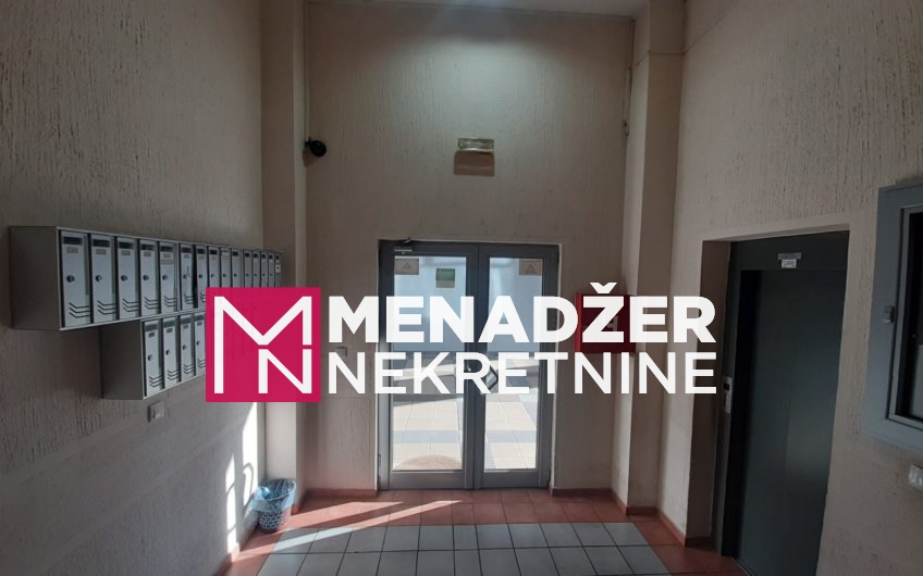 TROSOBAN NAMJEŠTEN STAN 105m2-PREKO MORAČE