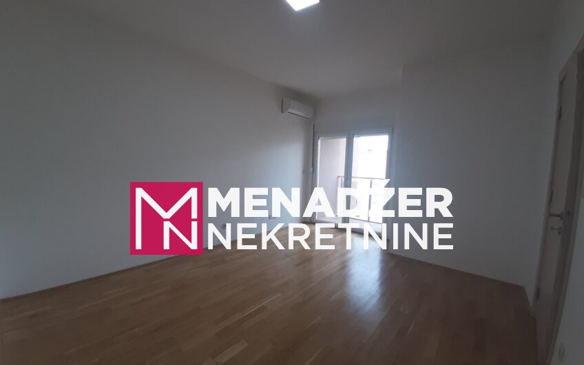 DVOSOBAN PRAZAN STAN 90m2-BLOK 9