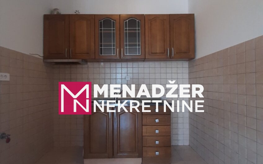 DVOSOBAN PRAZAN STAN 66m2- TUŠKI PUT