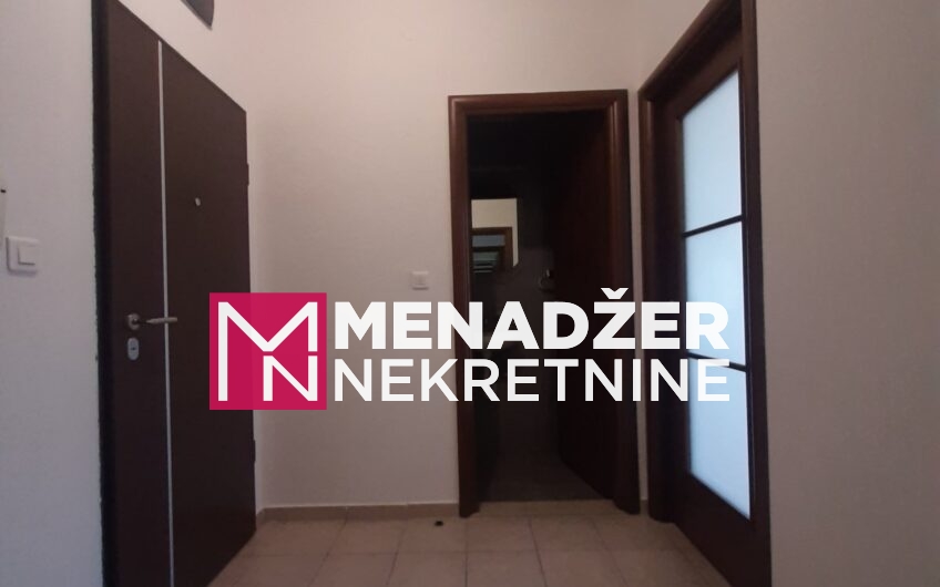 DVOSOBAN PRAZAN STAN 66m2- TUŠKI PUT