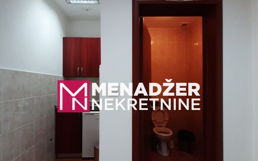 POSLOVNO-KANCELARIJSKI PROSTOR 81m2-KRIVI MOST