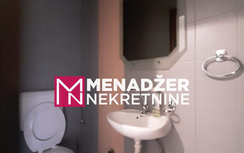 DVOSOBAN PRAZAN STAN 66m2- TUŠKI PUT