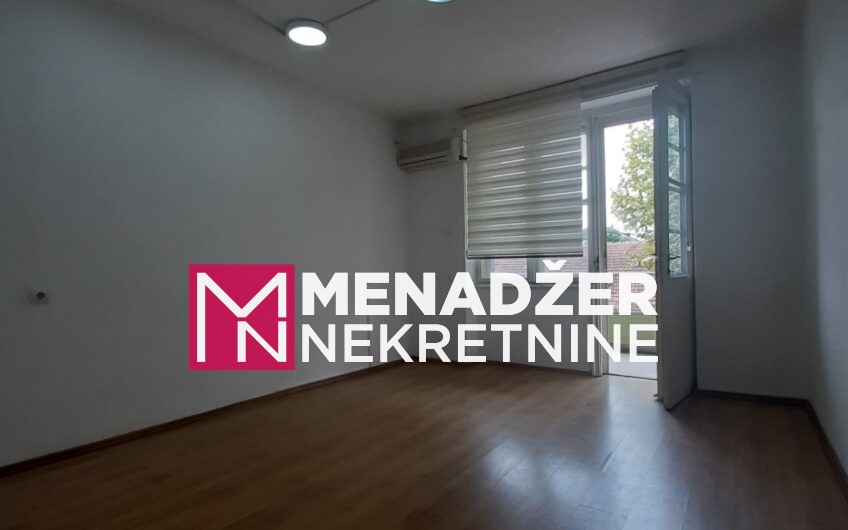 JEDNOSOBAN PRAZAN STAN 50m2-CENTAR