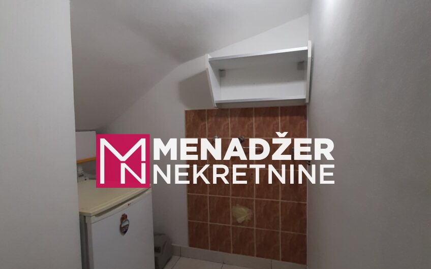 POSLOVNO KANCELARIJSKI PROSTOR 60m2-CENTAR