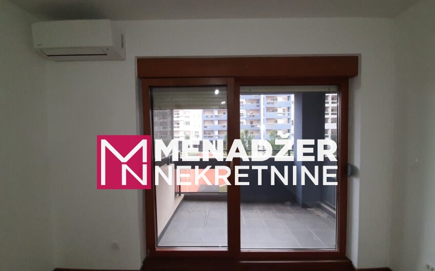 JEDNOSOBAN PRAZAN STAN  54m2-MASTER KVART