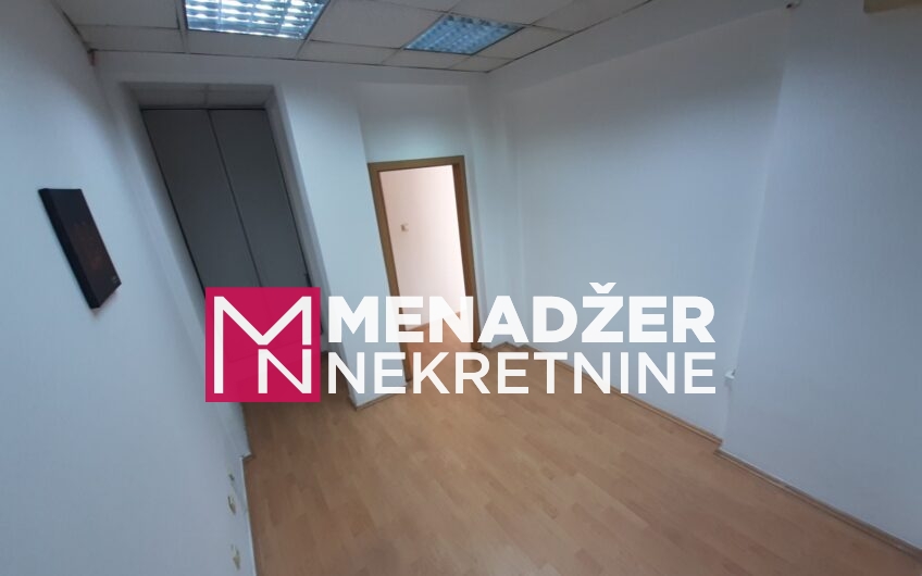 POSLOVNI PROSTOR 57m2-KRIVI MOST