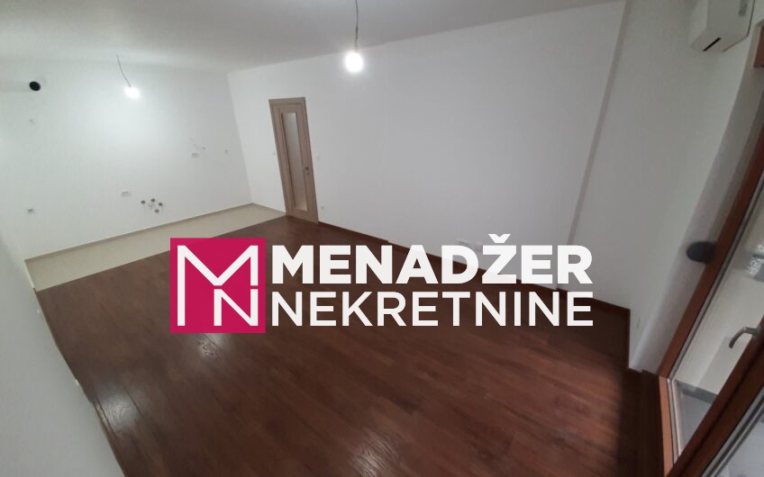 JEDNOSOBAN PRAZAN STAN  54m2-MASTER KVART
