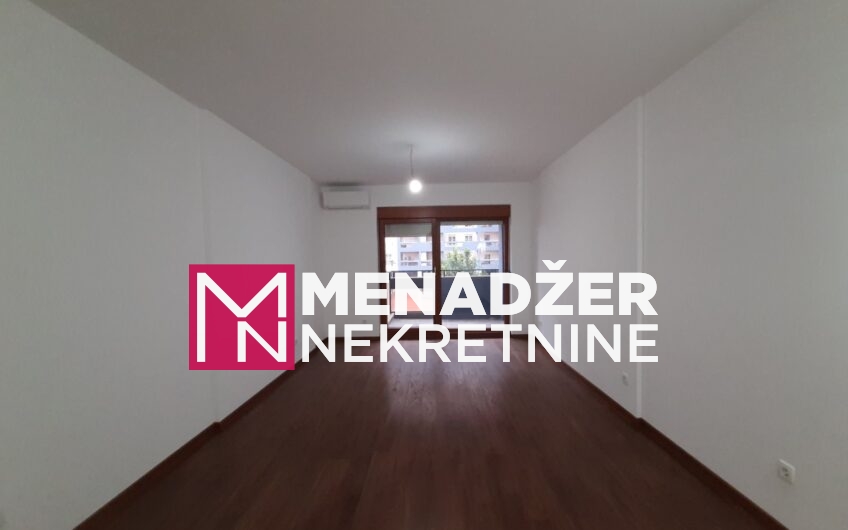 JEDNOSOBAN PRAZAN STAN  54m2-MASTER KVART