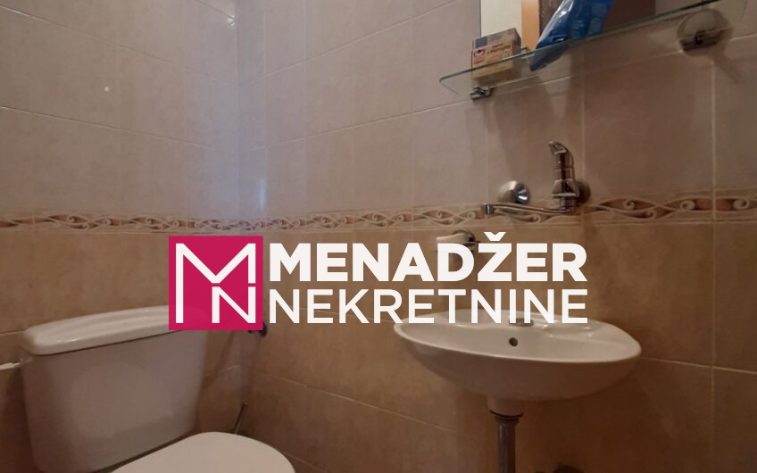 TROSOBAN NAMJEŠTEN STAN 90m2-BLOK V