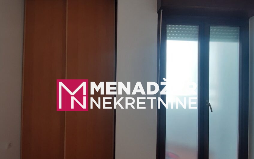 TROSOBAN NAMJEŠTEN STAN 90m2-BLOK V