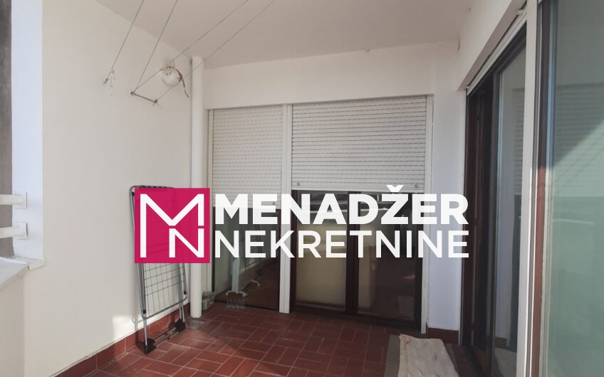 TROSOBAN NAMJEŠTEN STAN 90m2-BLOK V