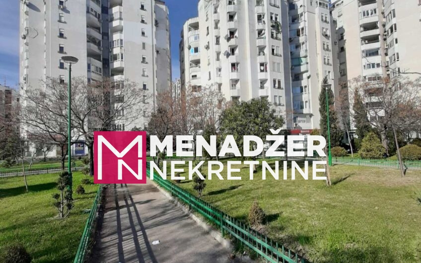 TROSOBAN NAMJEŠTEN STAN 90m2-BLOK V