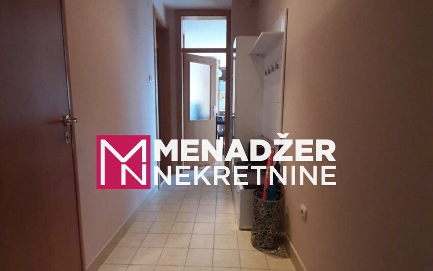 TROSOBAN NAMJEŠTEN STAN 90m2-BLOK V
