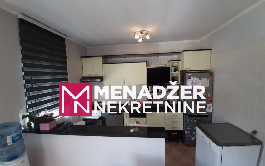 KUĆA NAMJEŠTENA 230m2 – ZLATICA