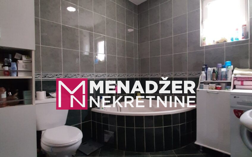 KUĆA NAMJEŠTENA 230m2 – ZLATICA