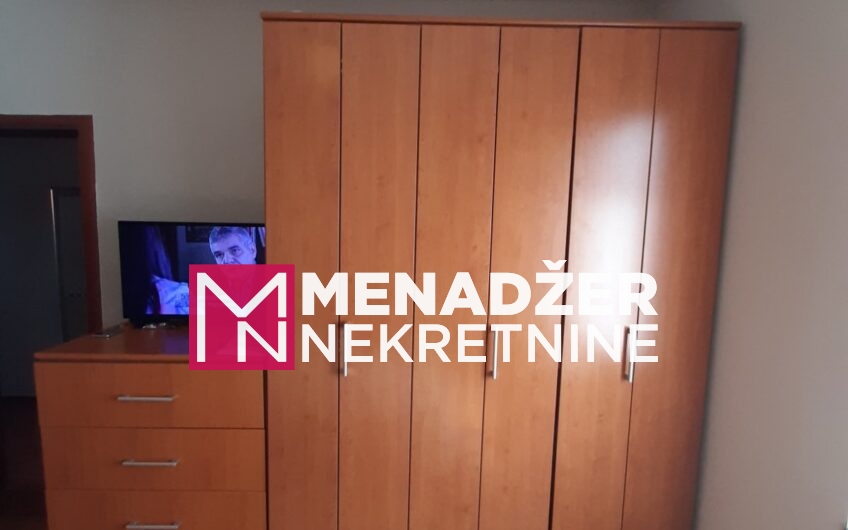 KUĆA NAMJEŠTENA 230m2 – ZLATICA