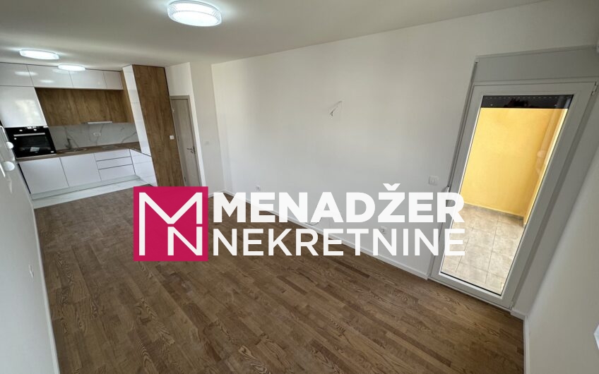 JEDNOSOBAN STAN 45m2 SA GARAŽOM- POBREŽJE